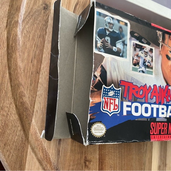 Troy Aikman NFL Football (Super Nintendo) SNES  COMPLETE IN BOX - Picture 4 of 7